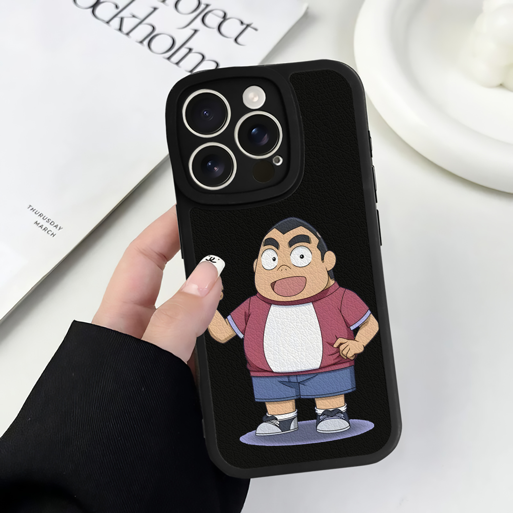（画像用） 名探偵コナン 小嶋 元太 こじま げんた Detective Conan Kojima Genta 【iPhone 16シリーズ対応】シリコンスマホケース（レザー調） 材質：シリコン